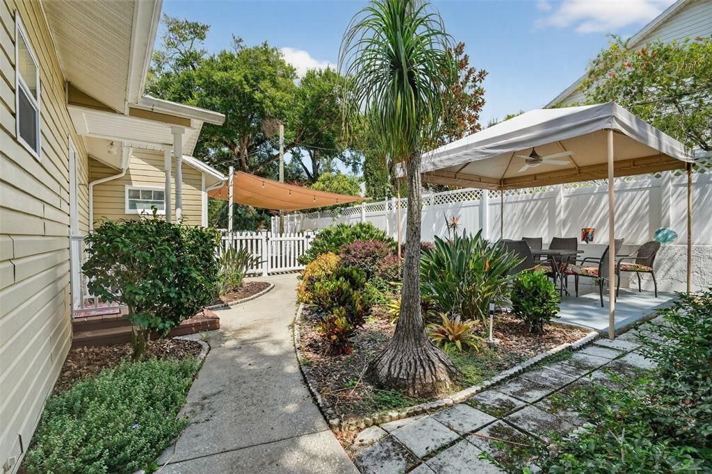 На продажу: $595,000 (4 спален, 3 ванн, 1680 Квадратных фут)