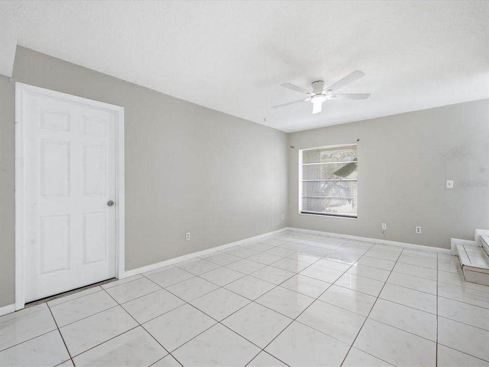For Rent: $3,200 (4 beds, 2 baths, 2067 Square Feet)