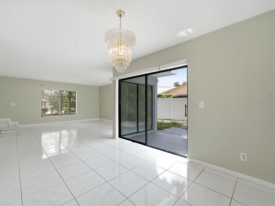 For Rent: $3,200 (4 beds, 2 baths, 2067 Square Feet)