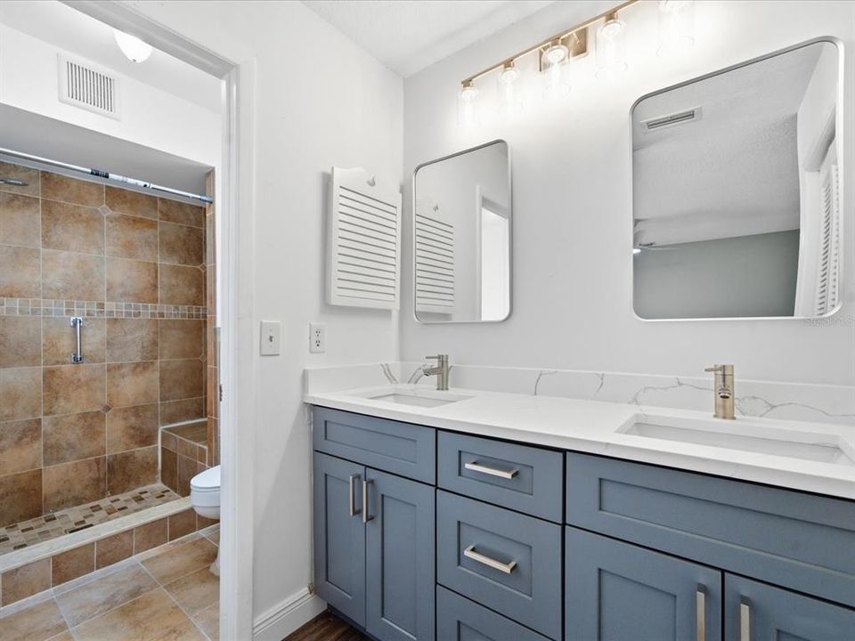 For Rent: $3,200 (4 beds, 2 baths, 2067 Square Feet)