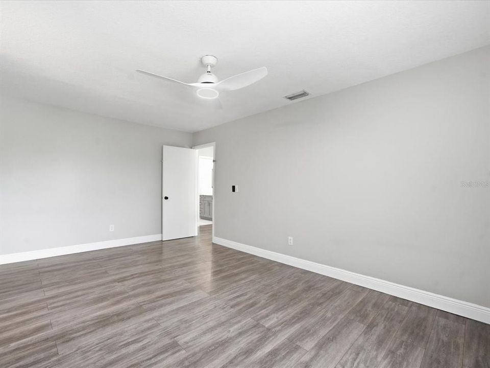 For Rent: $3,200 (4 beds, 2 baths, 2067 Square Feet)