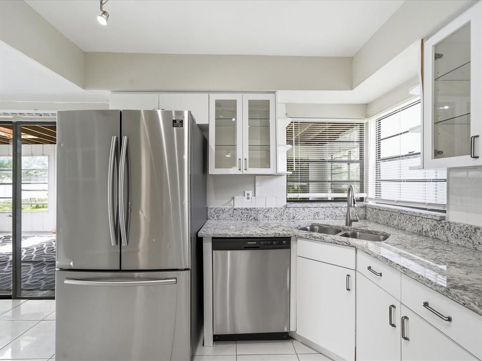 For Rent: $3,200 (4 beds, 2 baths, 2067 Square Feet)
