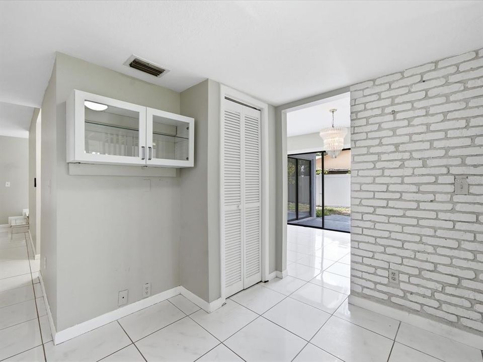 For Rent: $3,200 (4 beds, 2 baths, 2067 Square Feet)