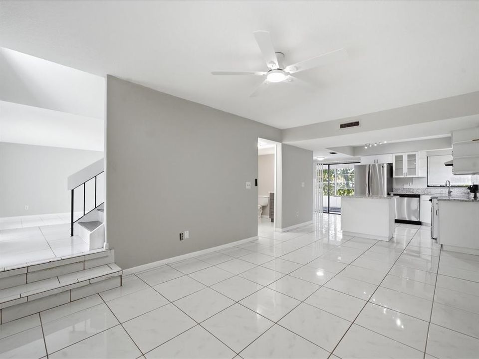 For Rent: $3,200 (4 beds, 2 baths, 2067 Square Feet)
