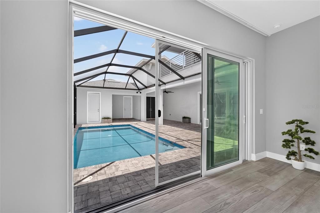 En Venta: $995,990 (5 camas, 4 baños, 3271 Pies cuadrados)