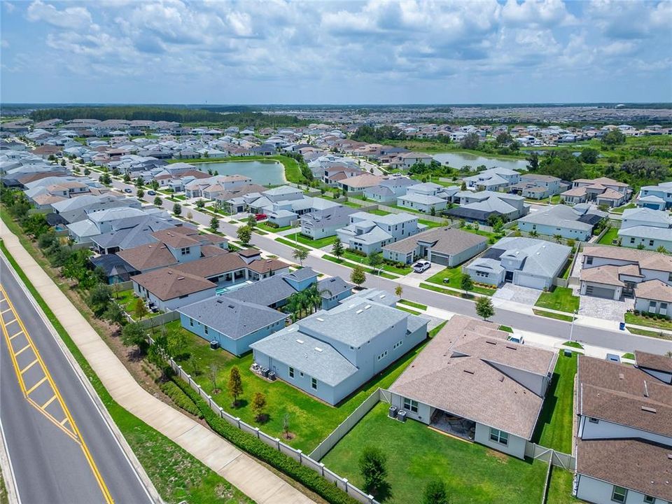 En Venta: $995,990 (5 camas, 4 baños, 3271 Pies cuadrados)