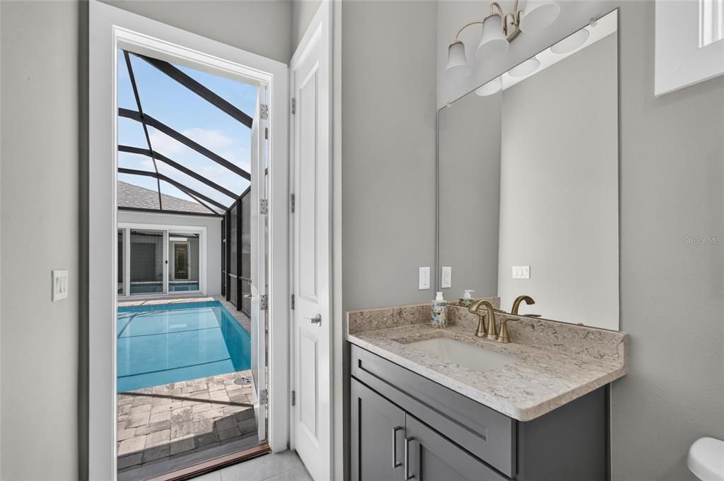 En Venta: $995,990 (5 camas, 4 baños, 3271 Pies cuadrados)