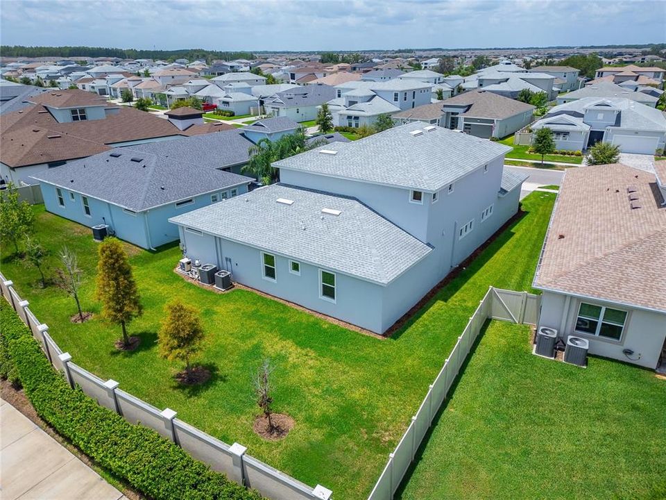 En Venta: $995,990 (5 camas, 4 baños, 3271 Pies cuadrados)