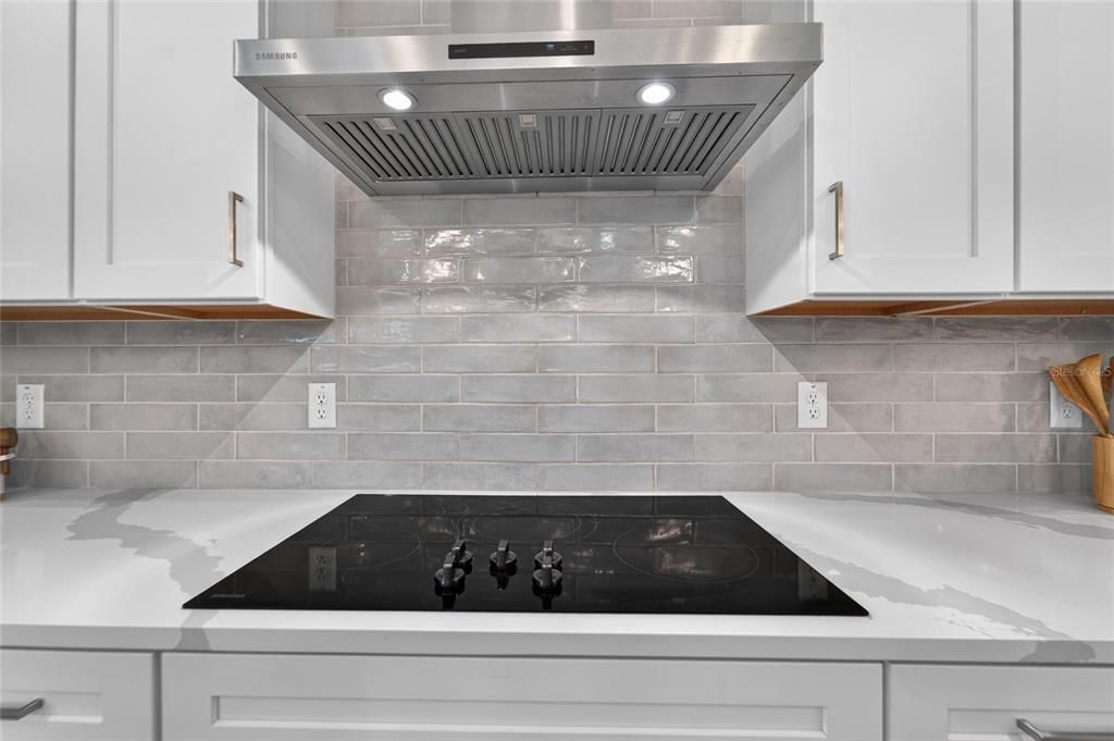 En Venta: $995,990 (5 camas, 4 baños, 3271 Pies cuadrados)