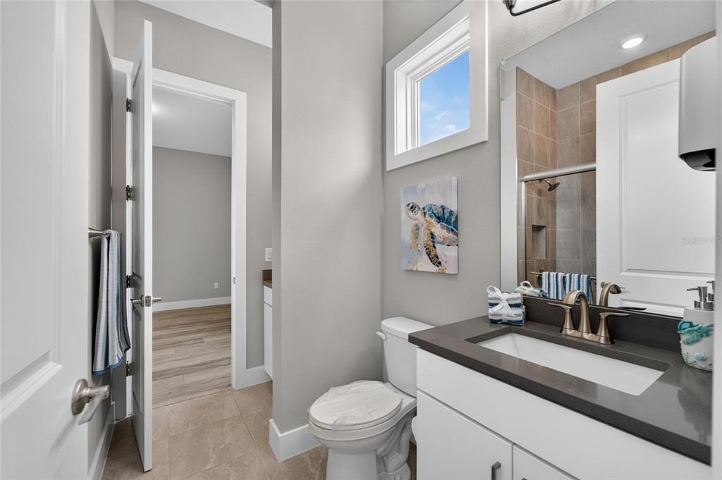En Venta: $995,990 (5 camas, 4 baños, 3271 Pies cuadrados)