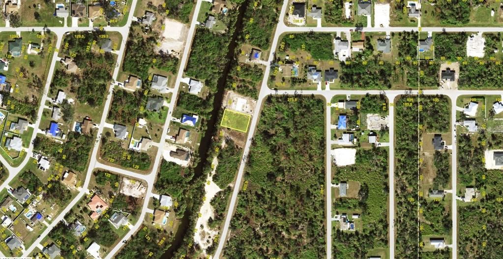 На продажу: $28,000 (0.23 acres)