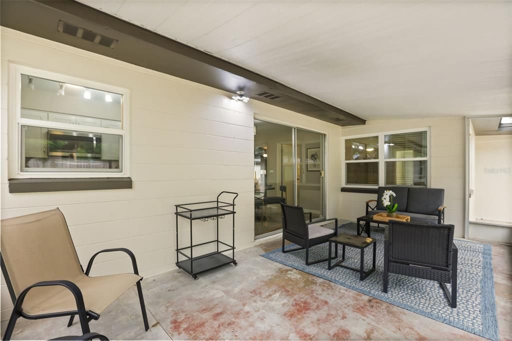 En Venta: $314,000 (3 camas, 2 baños, 1648 Pies cuadrados)