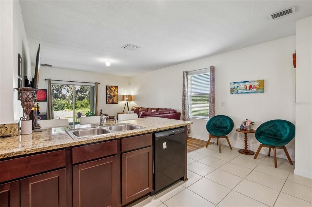 En Venta: $315,000 (3 camas, 2 baños, 1510 Pies cuadrados)