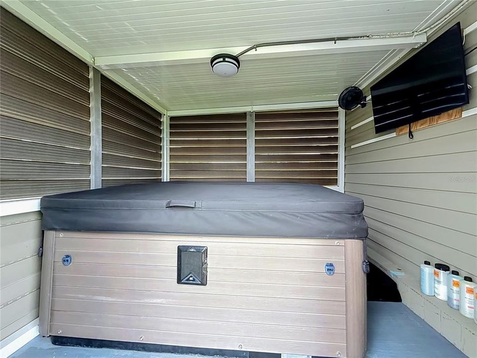 En Venta: $275,000 (3 camas, 2 baños, 1664 Pies cuadrados)