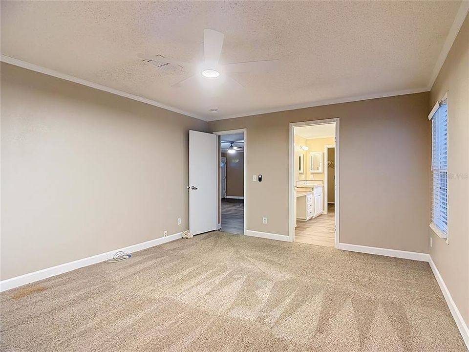 En Venta: $275,000 (3 camas, 2 baños, 1664 Pies cuadrados)