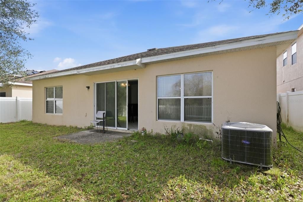 Activo con contrato: $280,000 (4 camas, 2 baños, 1820 Pies cuadrados)