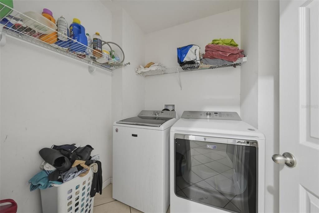 Activo con contrato: $280,000 (4 camas, 2 baños, 1820 Pies cuadrados)