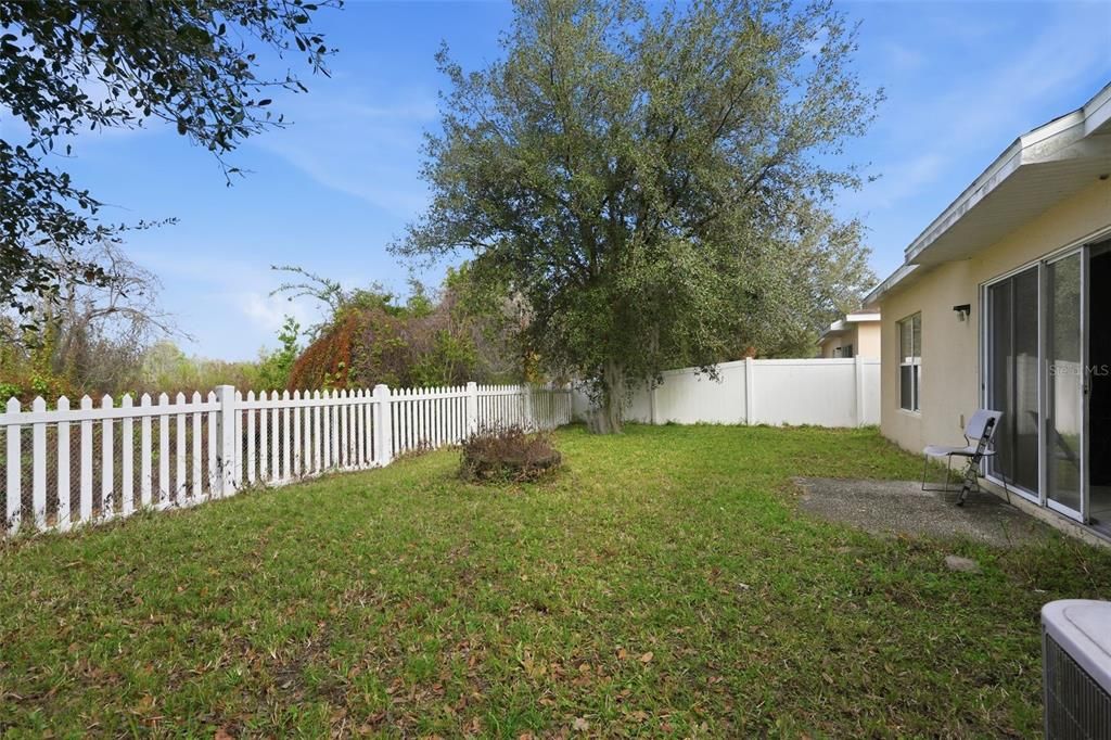 Activo con contrato: $280,000 (4 camas, 2 baños, 1820 Pies cuadrados)