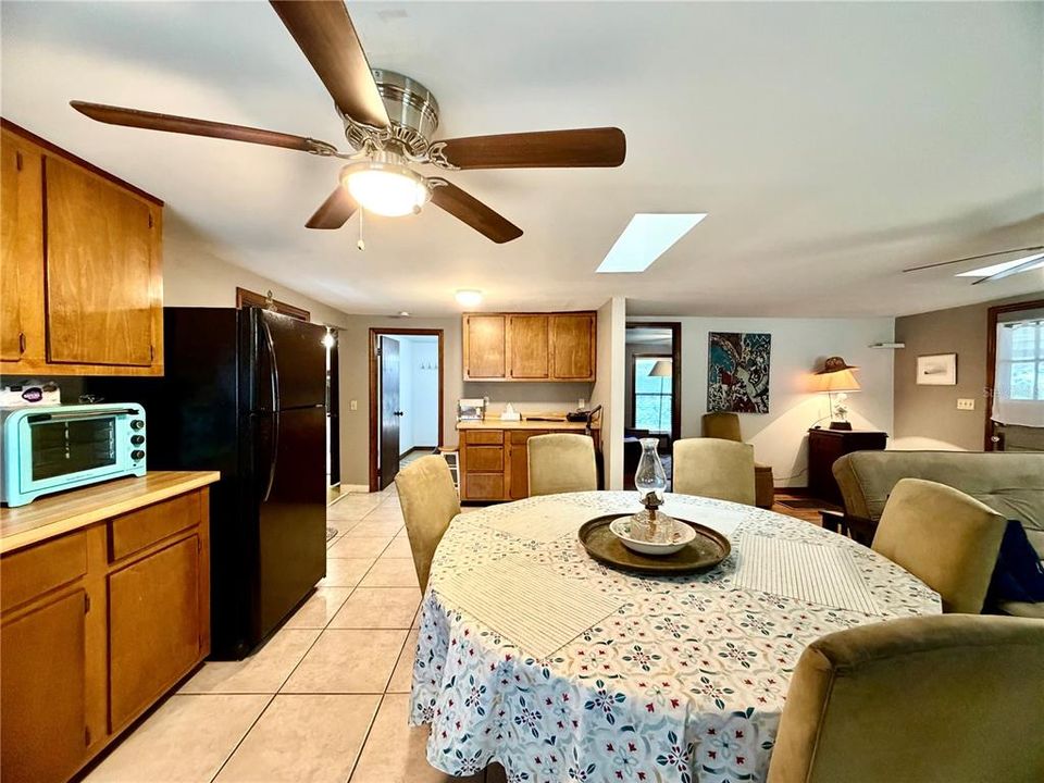 En Venta: $125,000 (3 camas, 2 baños, 834 Pies cuadrados)