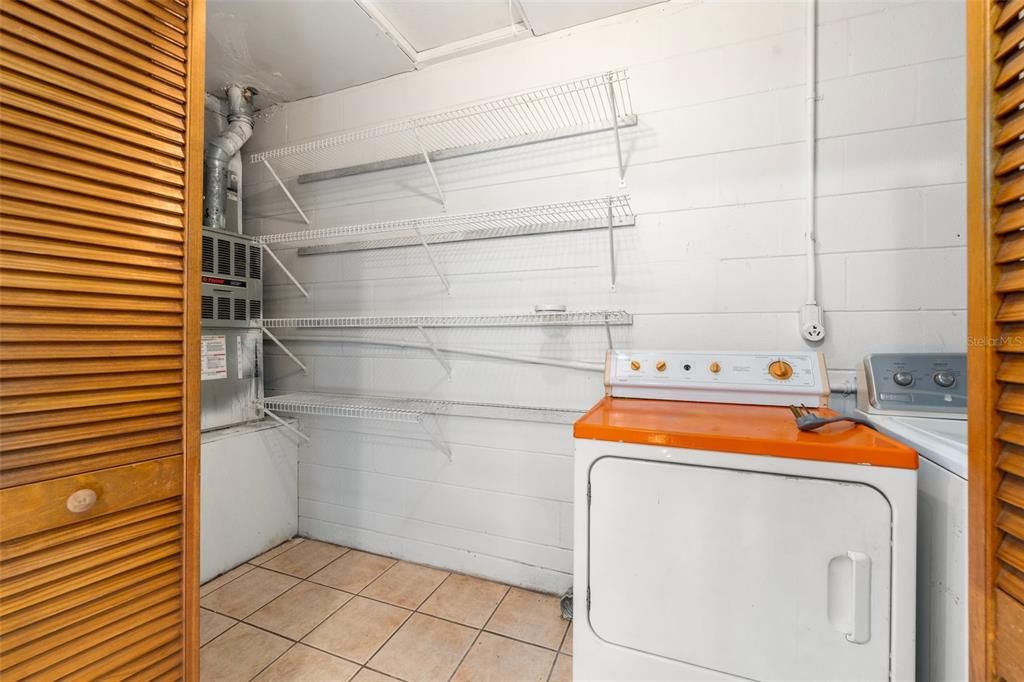 На продажу: $290,000 (3 спален, 2 ванн, 1440 Квадратных фут)