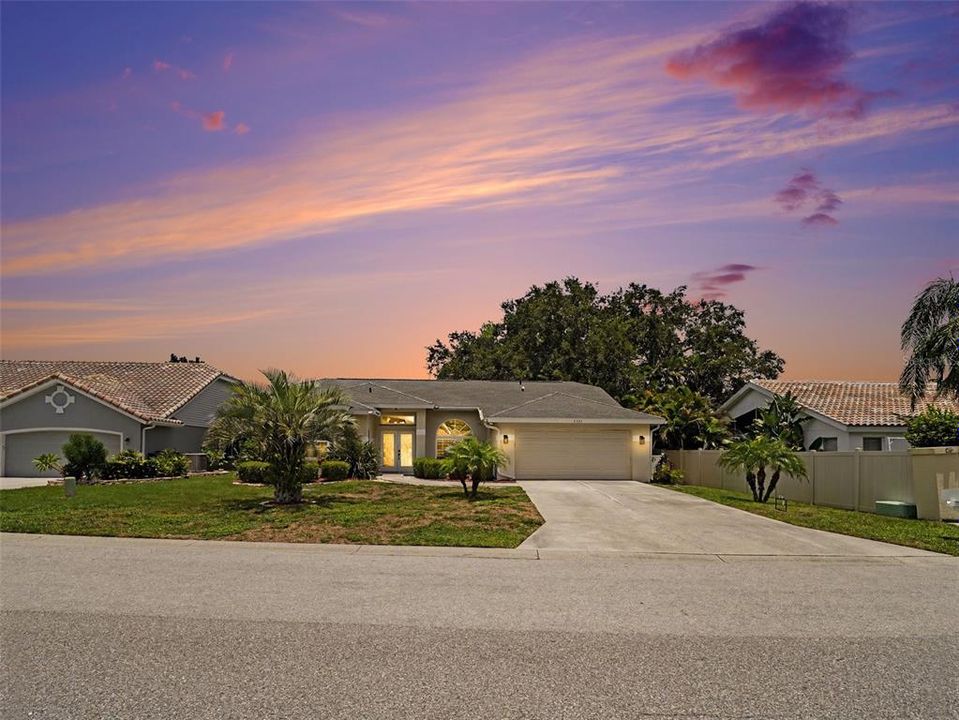 For Sale: $434,000 (3 beds, 2 baths, 1685 Square Feet)