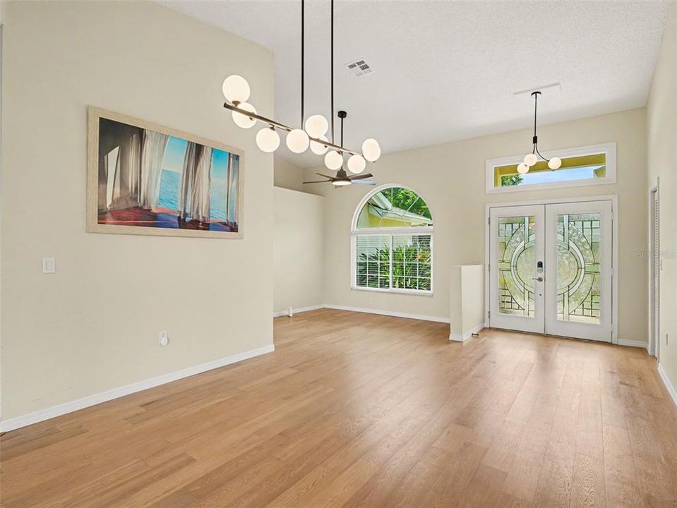 For Sale: $434,000 (3 beds, 2 baths, 1685 Square Feet)