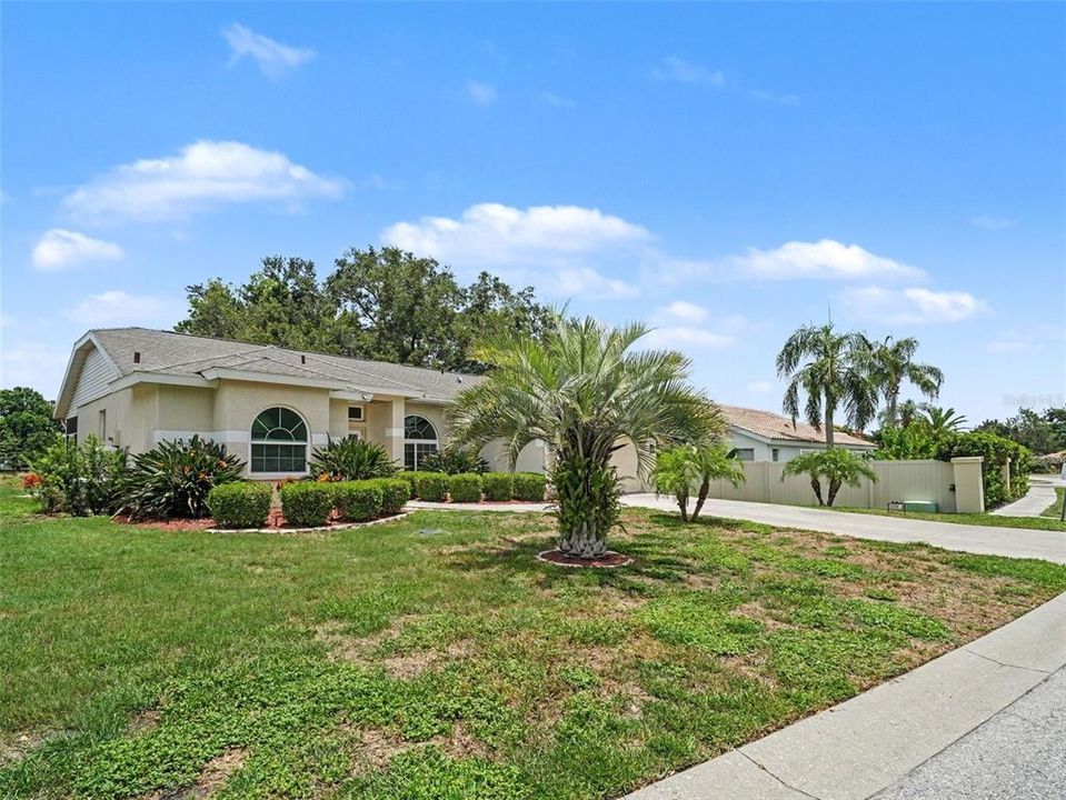 For Sale: $434,000 (3 beds, 2 baths, 1685 Square Feet)