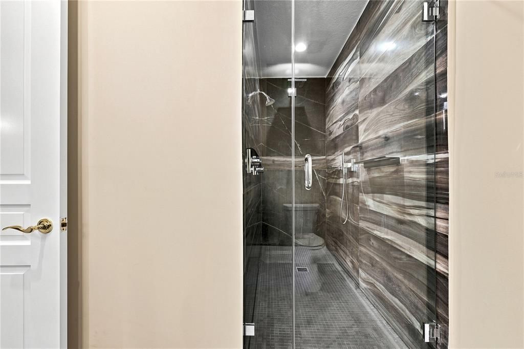En Venta: $2,800,000 (5 camas, 5 baños, 4796 Pies cuadrados)