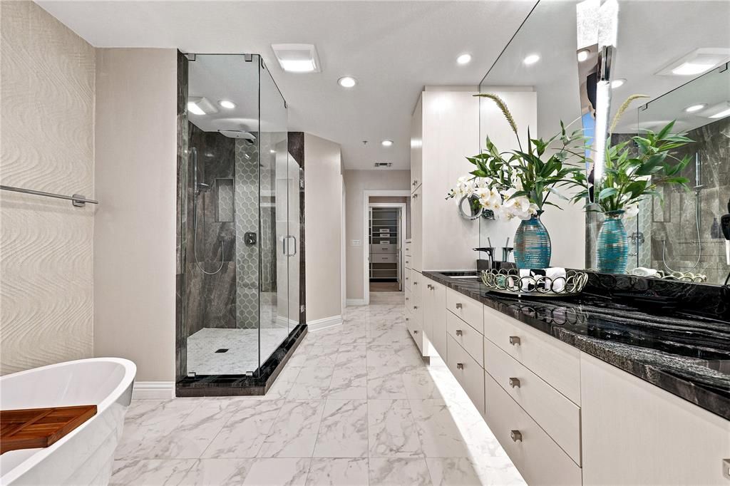 En Venta: $2,800,000 (5 camas, 5 baños, 4796 Pies cuadrados)