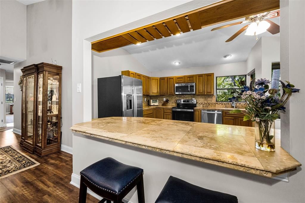 En Venta: $425,000 (3 camas, 2 baños, 1560 Pies cuadrados)