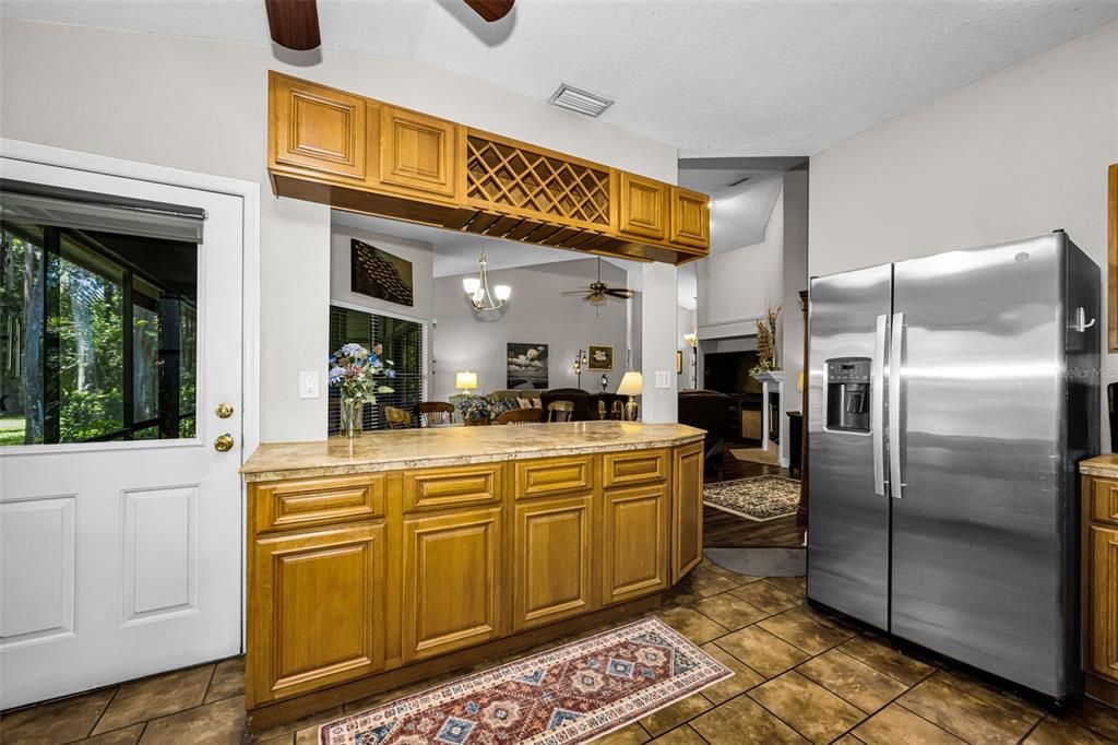 En Venta: $425,000 (3 camas, 2 baños, 1560 Pies cuadrados)