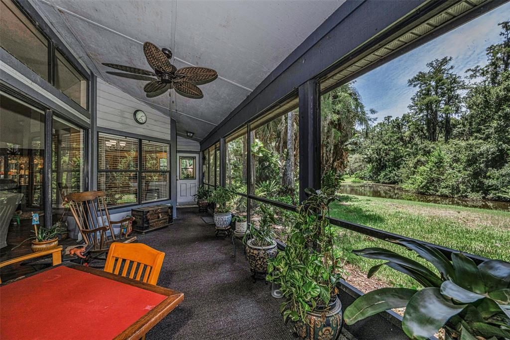 En Venta: $425,000 (3 camas, 2 baños, 1560 Pies cuadrados)