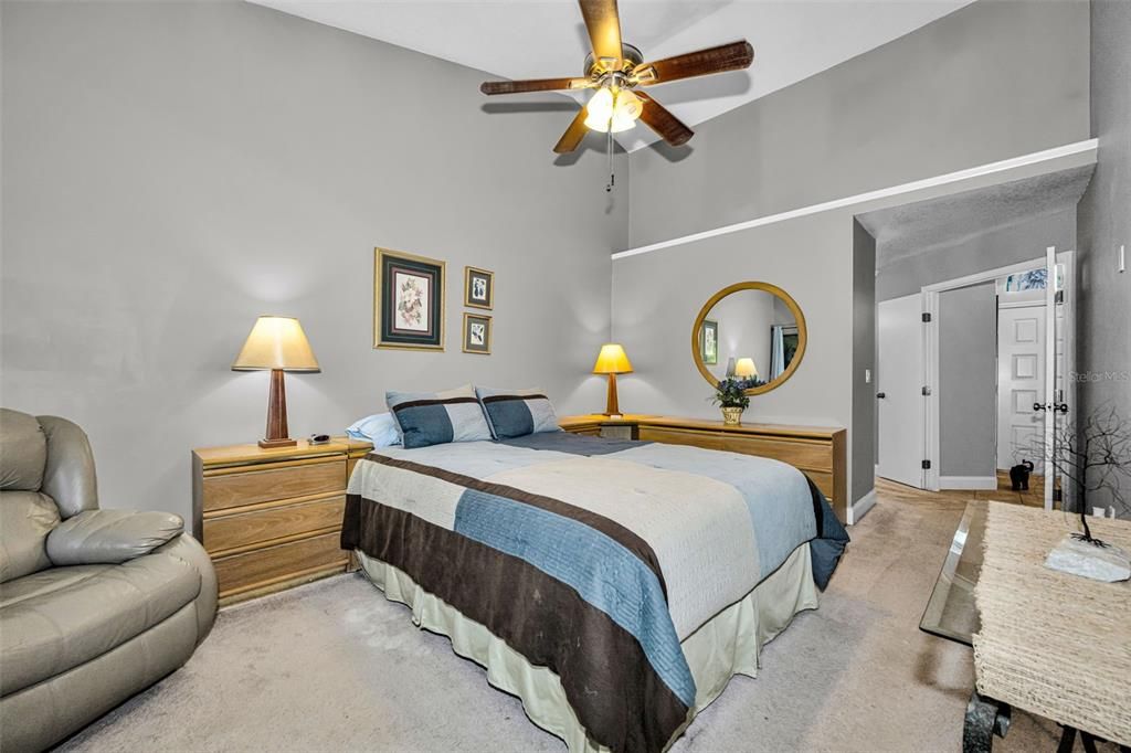 En Venta: $425,000 (3 camas, 2 baños, 1560 Pies cuadrados)