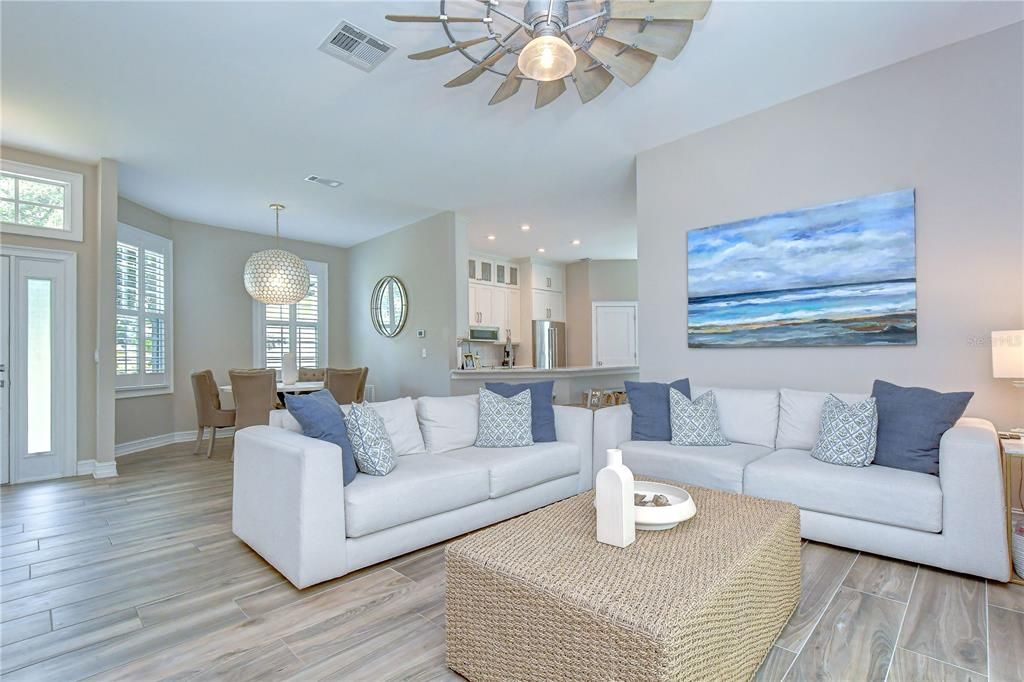 For Sale: $550,000 (3 beds, 2 baths, 1829 Square Feet)