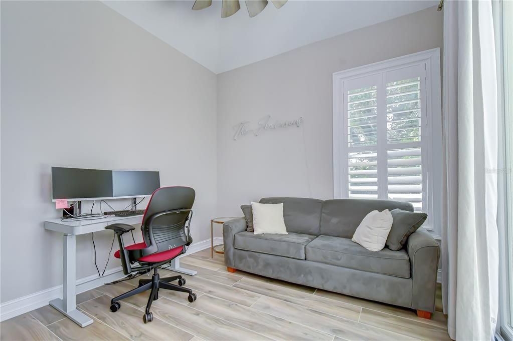 For Sale: $550,000 (3 beds, 2 baths, 1829 Square Feet)