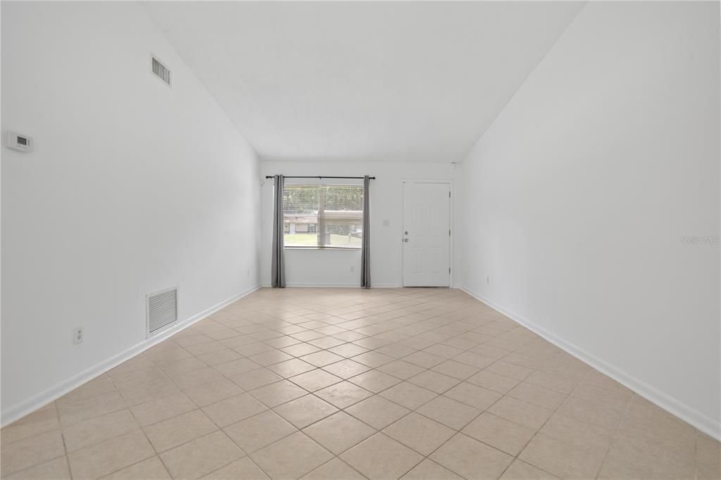 На продажу: $485,000 (4 спален, 0 ванн, 1792 Квадратных фут)