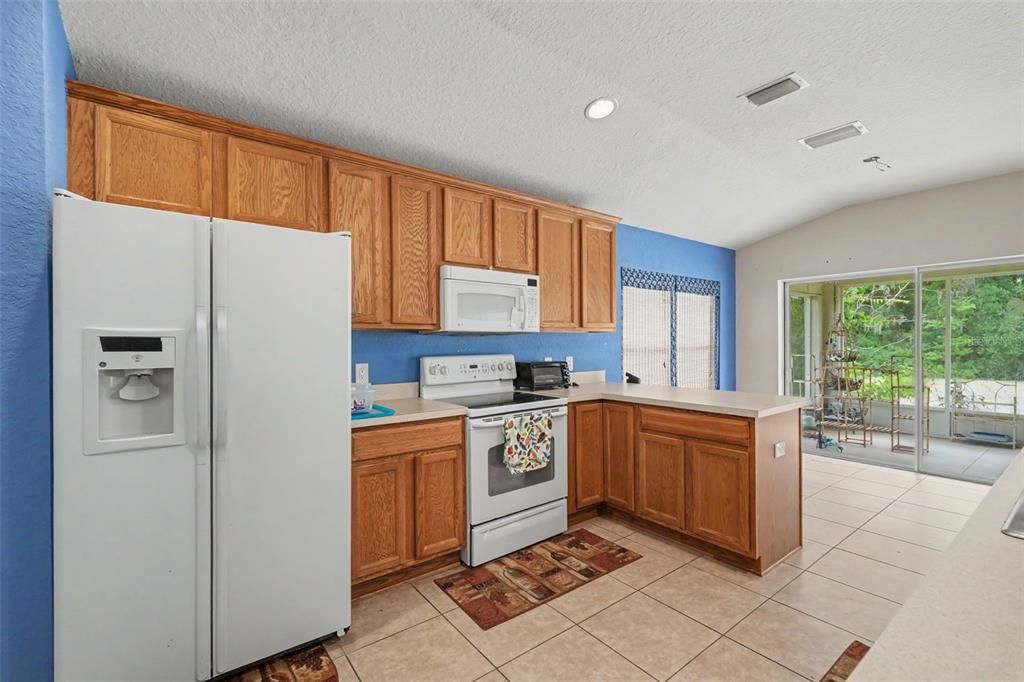 For Sale: $279,000 (3 beds, 2 baths, 1714 Square Feet)