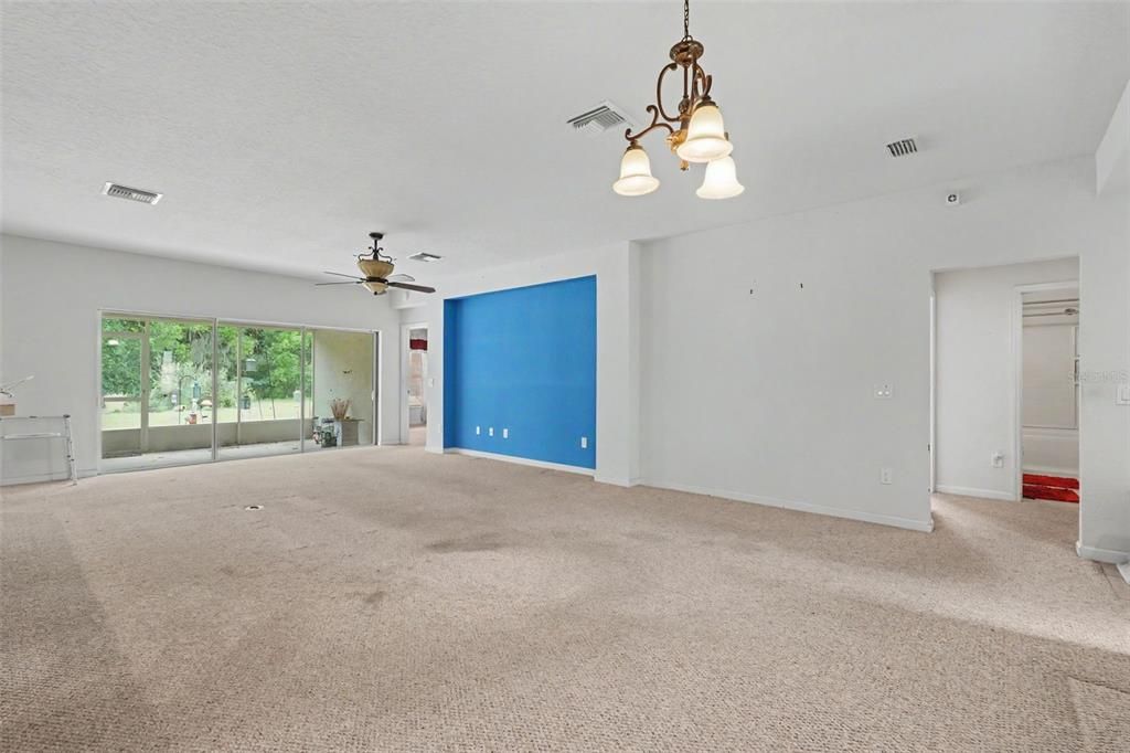 For Sale: $279,000 (3 beds, 2 baths, 1714 Square Feet)