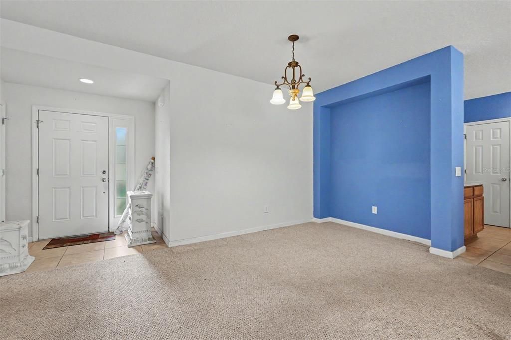 For Sale: $279,000 (3 beds, 2 baths, 1714 Square Feet)