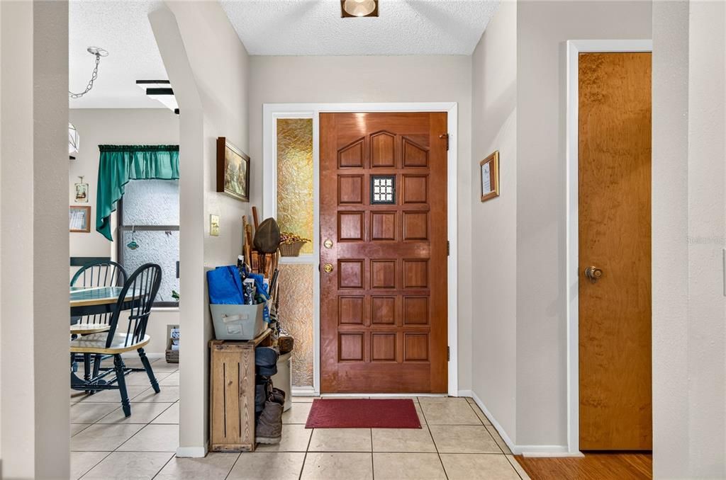 На продажу: $309,900 (3 спален, 2 ванн, 1781 Квадратных фут)
