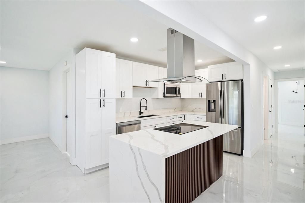 На продажу: $369,900 (4 спален, 3 ванн, 1470 Квадратных фут)