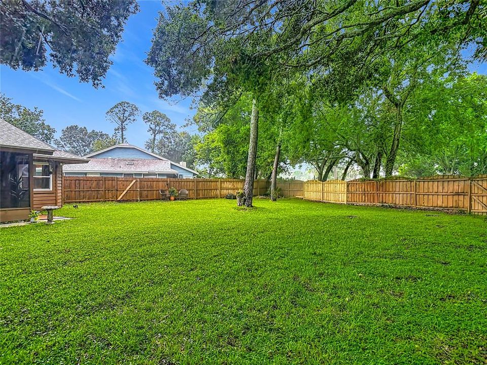 Под контрактом: $314,000 (2 спален, 2 ванн, 1103 Квадратных фут)