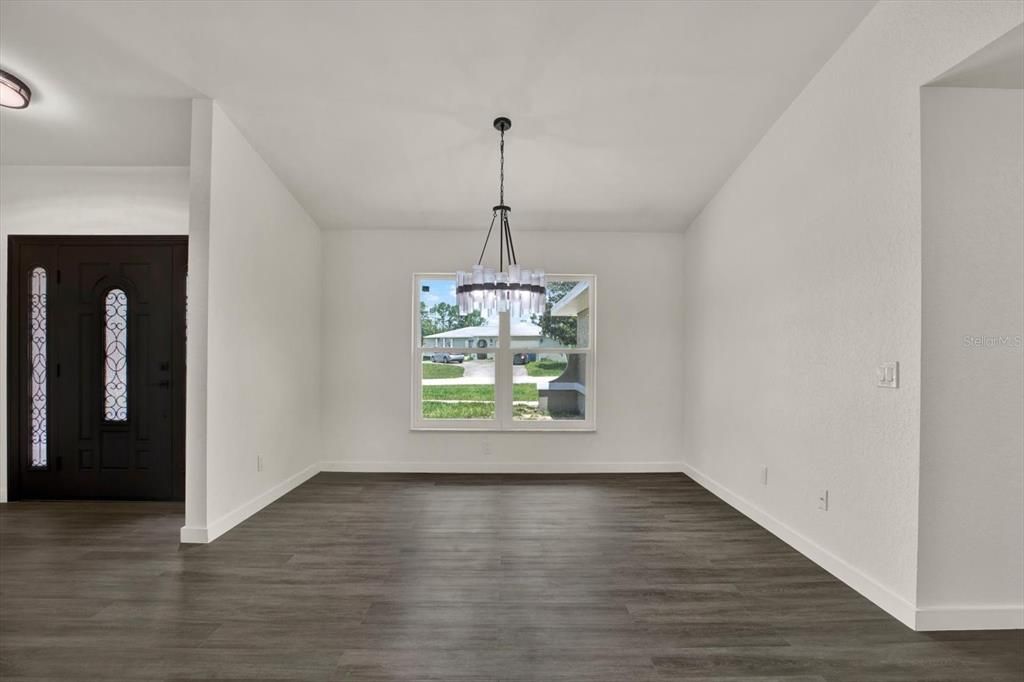 En Venta: $325,000 (3 camas, 2 baños, 1778 Pies cuadrados)