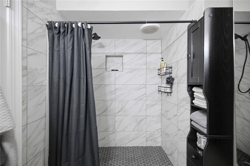 En Venta: $315,000 (3 camas, 2 baños, 1468 Pies cuadrados)
