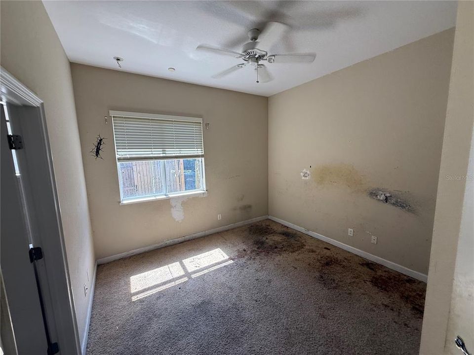 Activo con contrato: $363,500 (4 camas, 3 baños, 2888 Pies cuadrados)