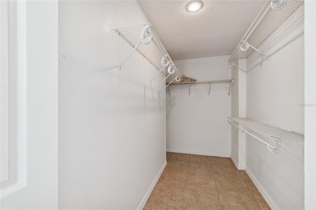 В аренду: $2,950 (3 спален, 2 ванн, 1677 Квадратных фут)