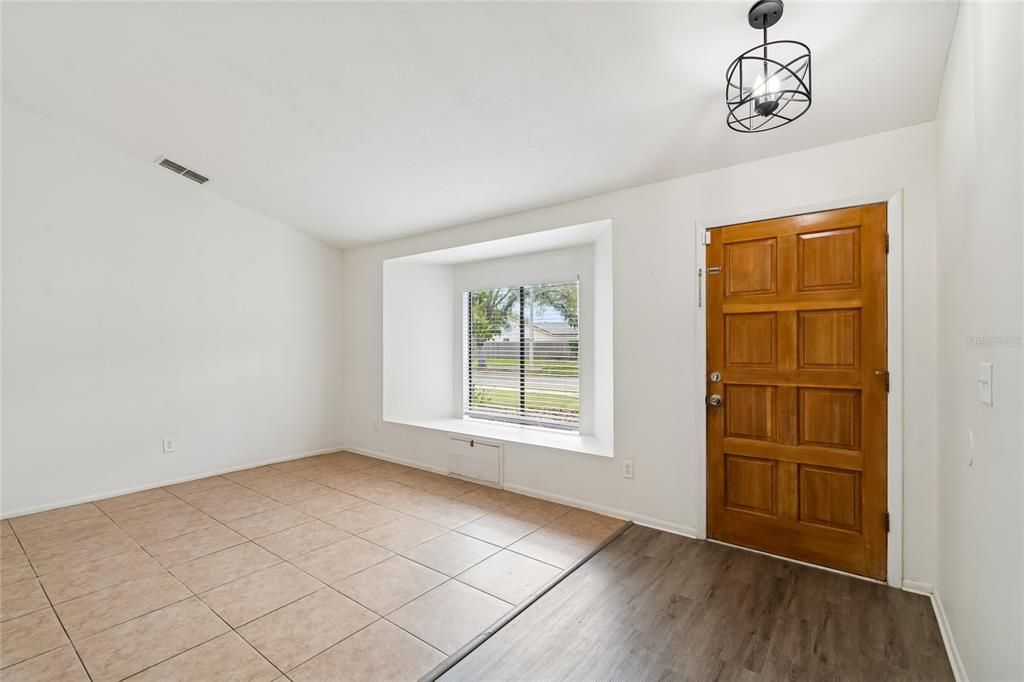 В аренду: $2,950 (3 спален, 2 ванн, 1677 Квадратных фут)