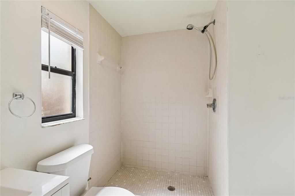 В аренду: $2,950 (3 спален, 2 ванн, 1677 Квадратных фут)