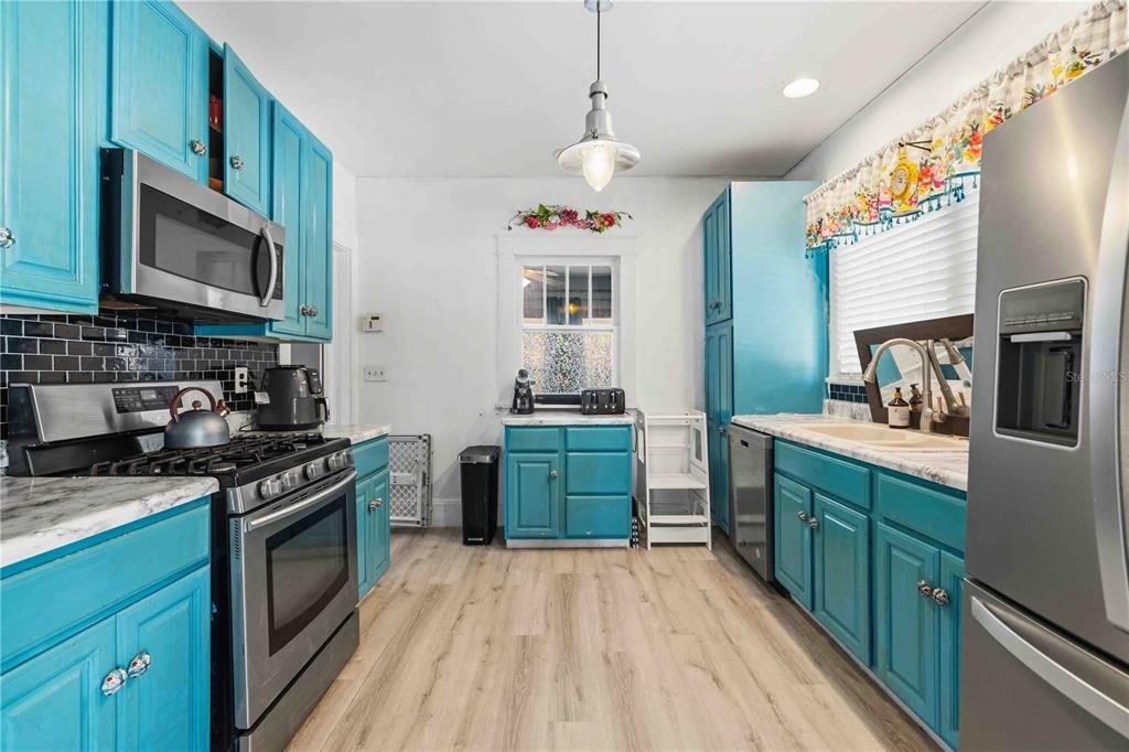 En Venta: $329,000 (3 camas, 2 baños, 1452 Pies cuadrados)