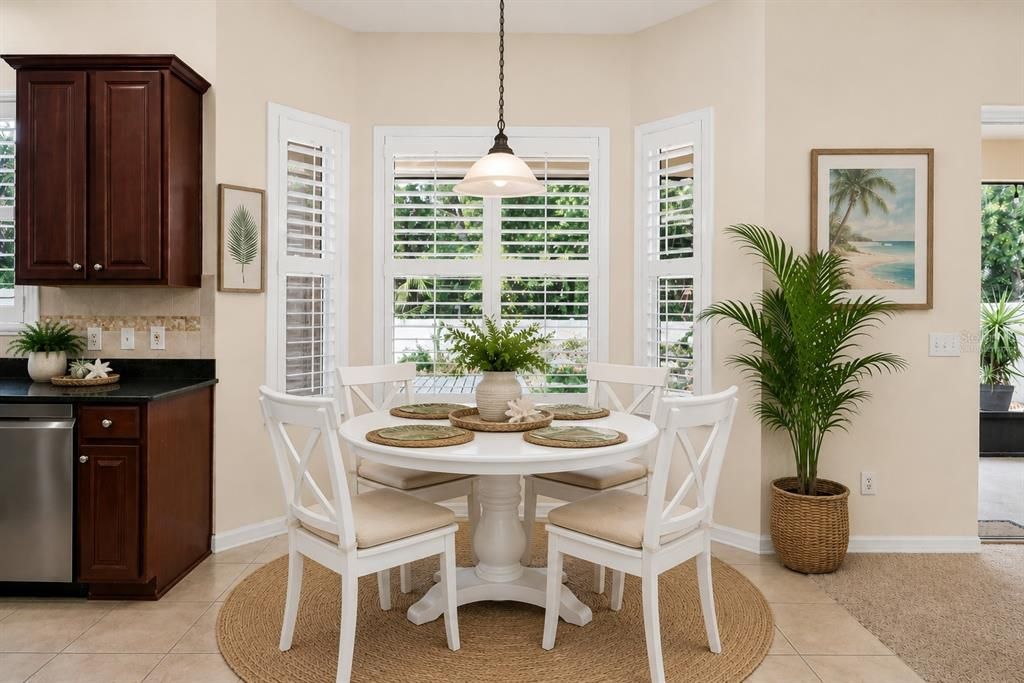 For Sale: $414,000 (4 beds, 2 baths, 2552 Square Feet)